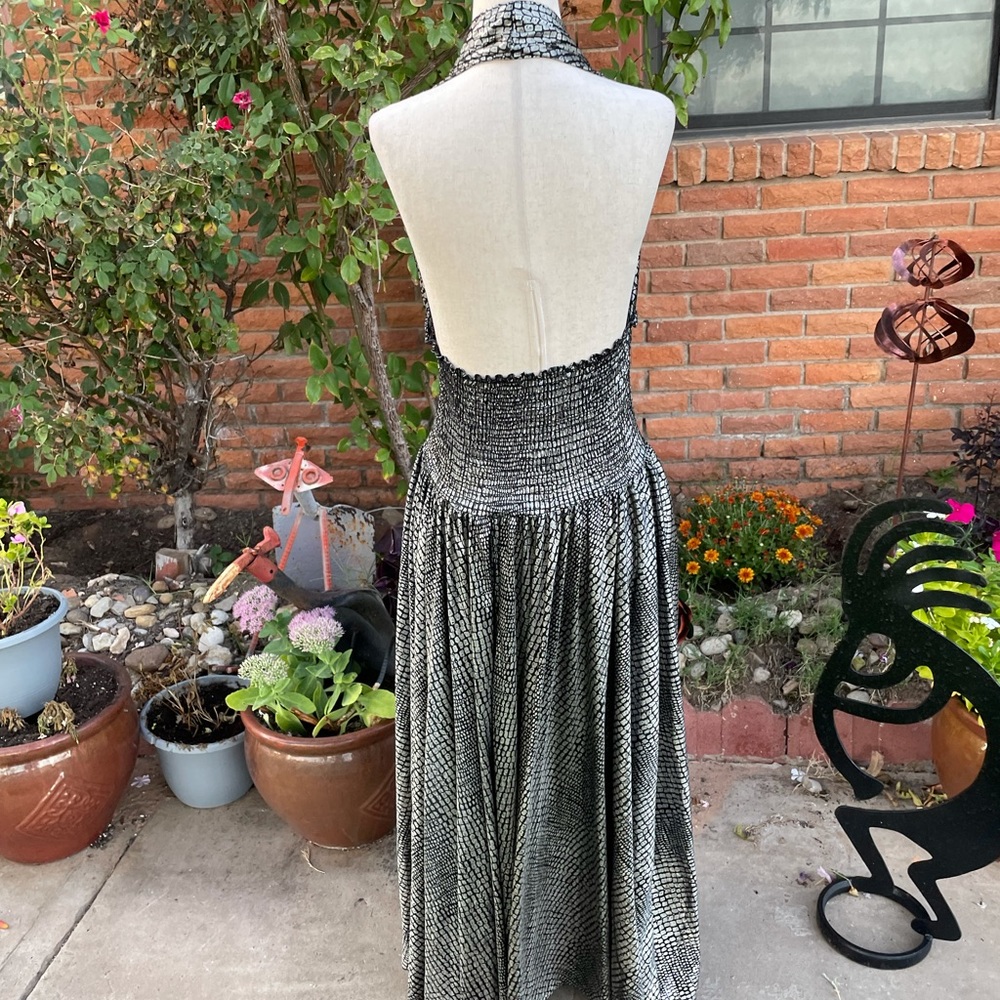 Perry White Small Black/Silver Silver Metallic Snake Skin Design Dress View 4